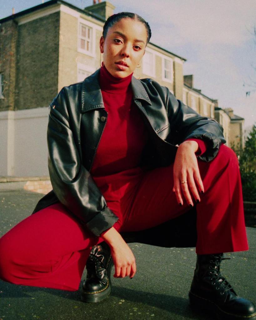 Grace Carter | Busk Music