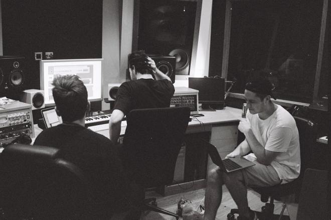 Ekko & Sidetrack Studio | Busk Music